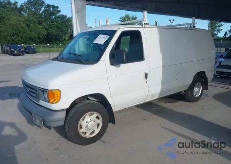 2007 Ford Econoline E250 Van z USA, uszkodzony, nr VIN 1FTNE24W77DA14773